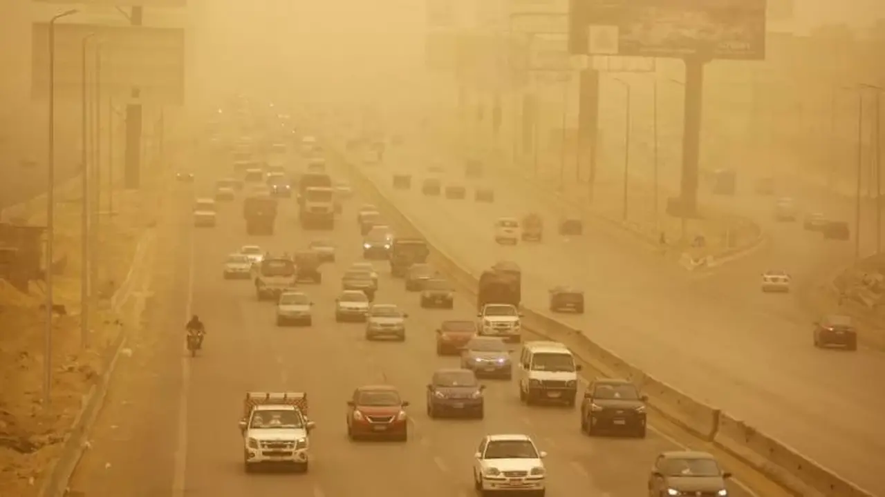 تقلبات جوية مفاجئة.. رياح مثيرة للرمال والأتربة تضرب محافظات مصر خلال ساعات